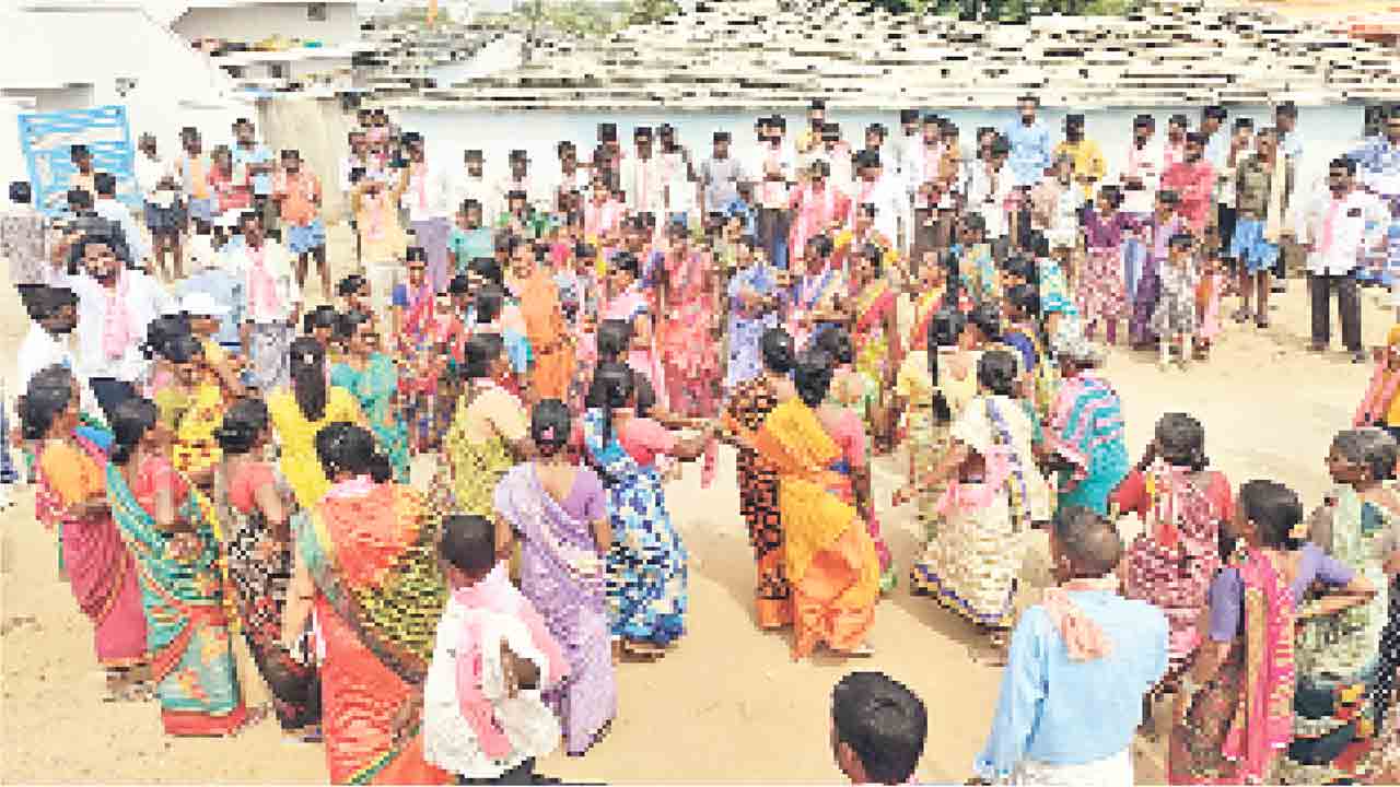 ఊపందుకున్న గులాబీదండు ప్రచారం
