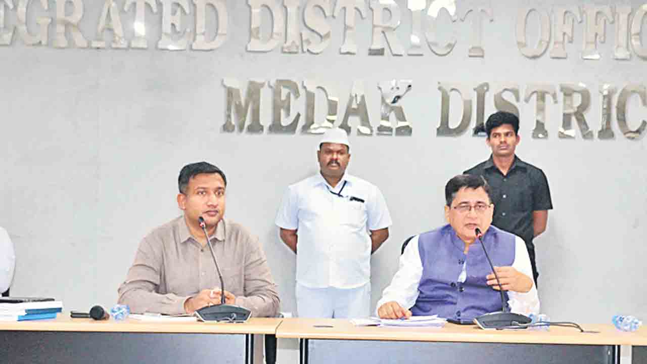 ప్రజాస్వామ్యంలో ఎన్నికల పాత్ర ముఖ్యం