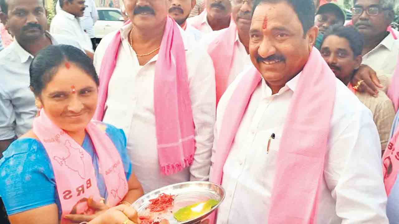 ముమ్మరంగా సండ్ర ప్రచారం