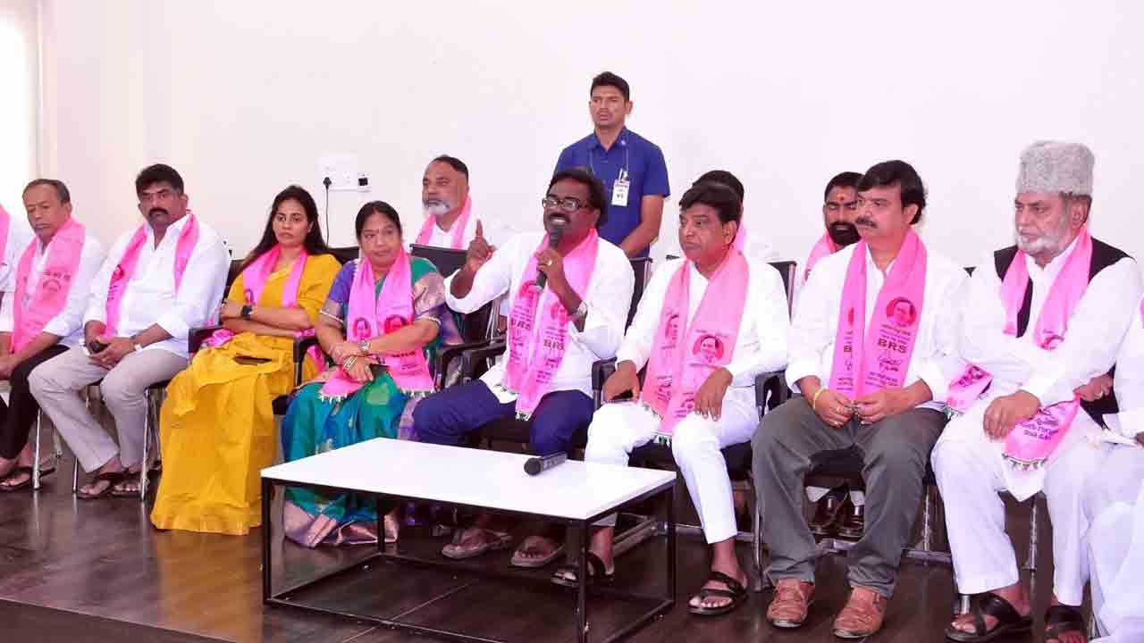 పొంగులేటి, తుమ్మ‌ల జిత్తుల‌మారి  న‌క్క‌లు