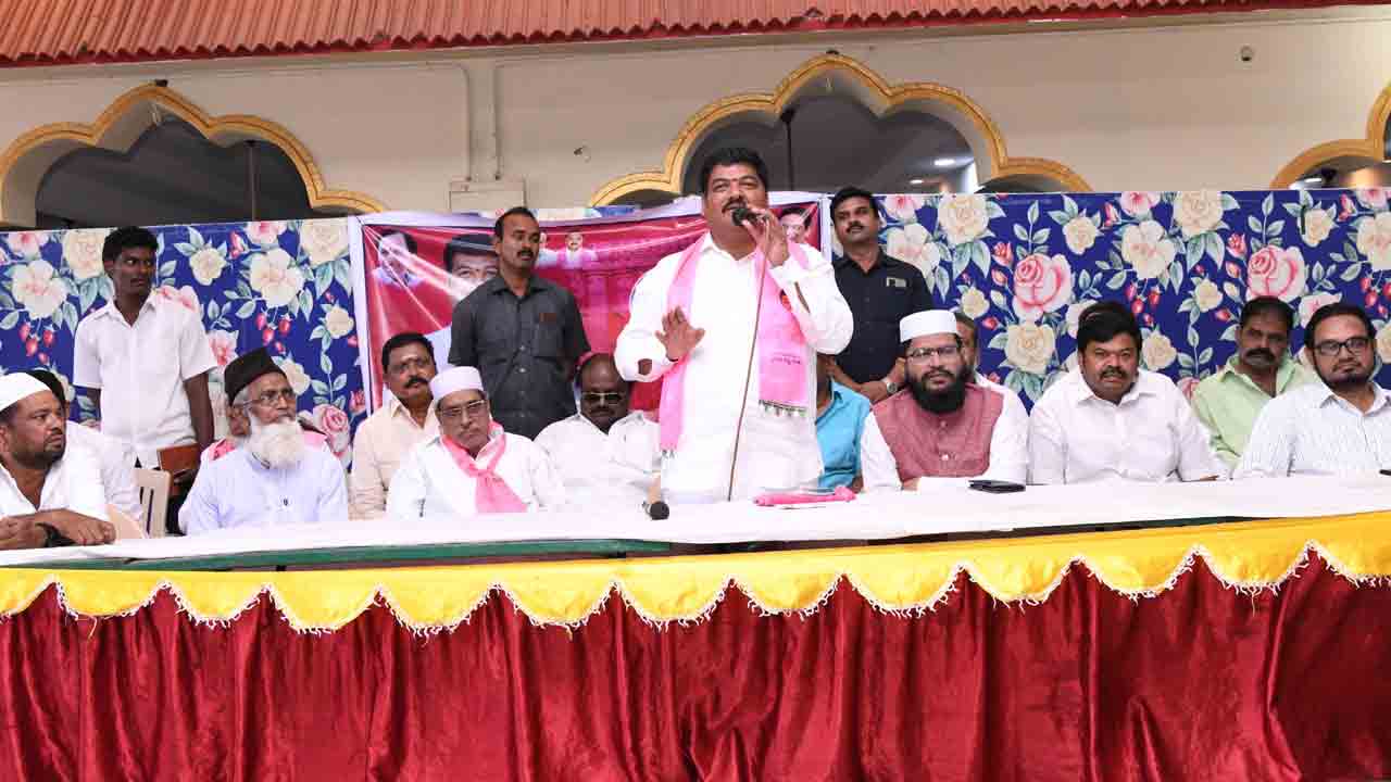 కాంగ్రెసోళ్లను నమ్మితే ఆగమే..