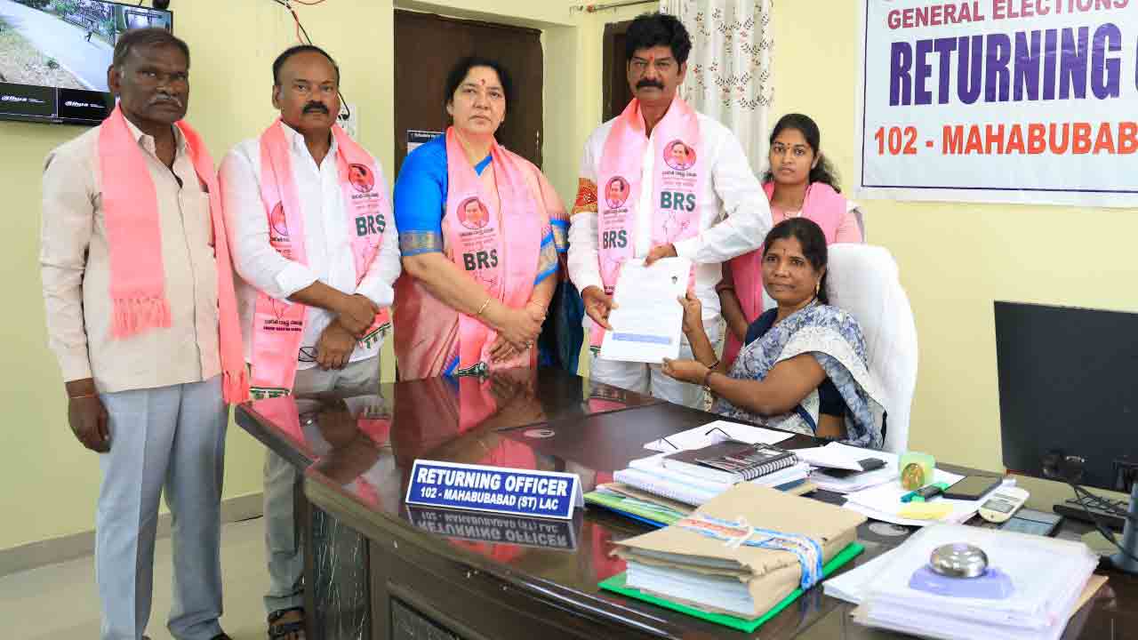 జోరుగా నామినేషన్లు