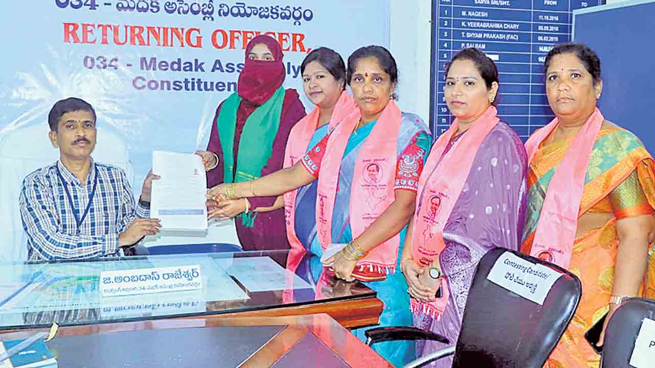 ఏడో రోజు 17 నామినేషన్లు