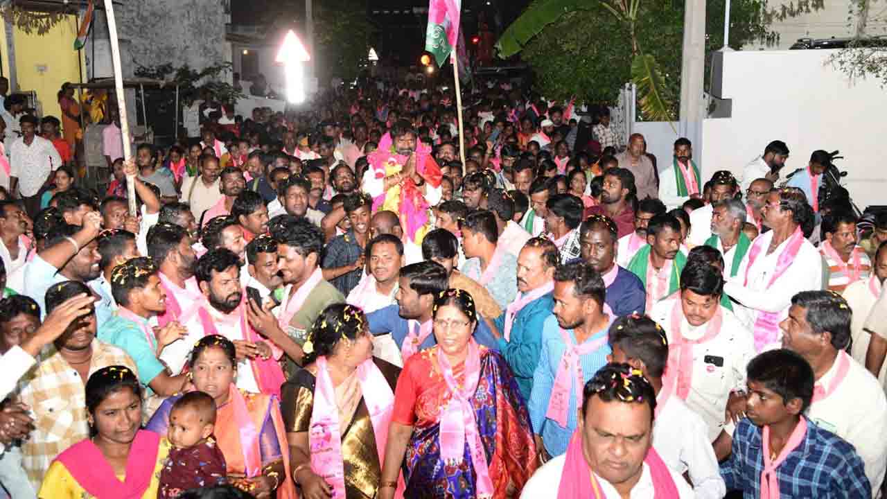 అభివృద్ధి విఘాతకులను తరిమికొట్టండి