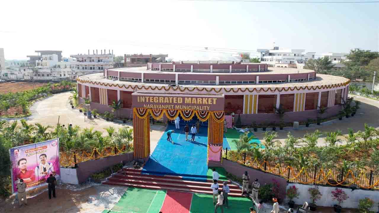 పేటలో అభివృద్ధి పరుగులు