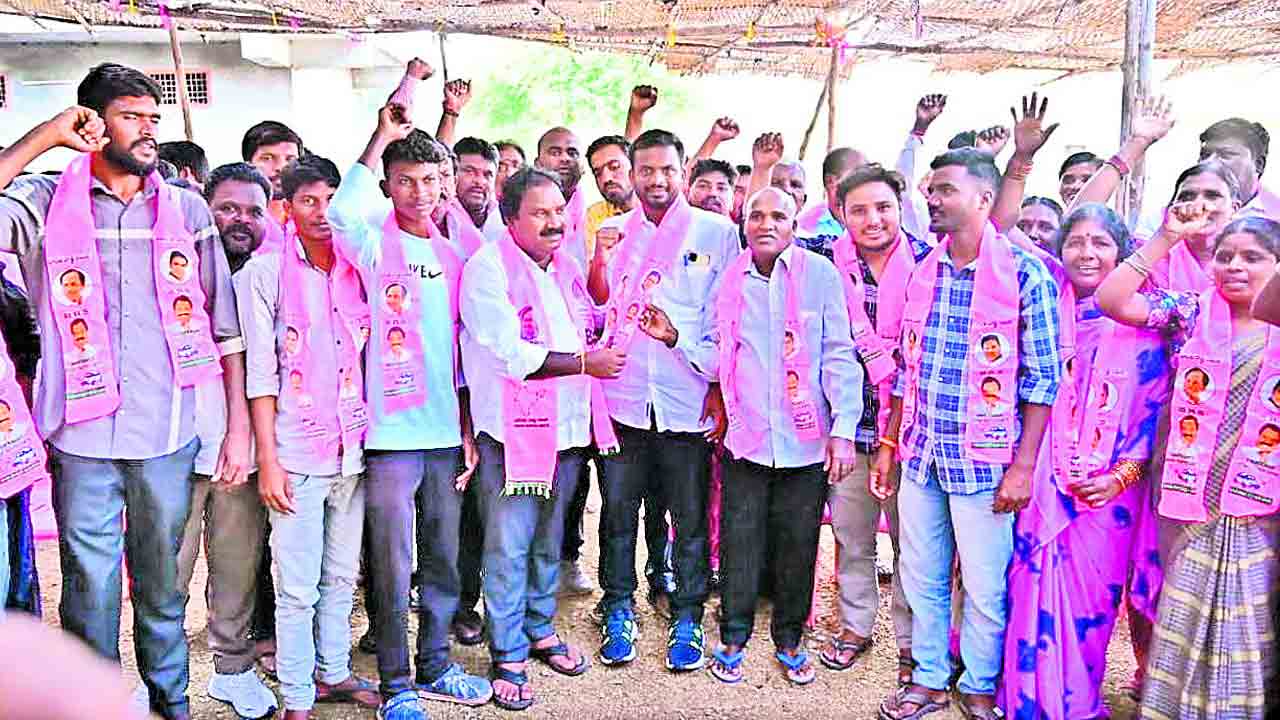 సేవకుడిగా పనిచేస్తున్నా.. మూడోసారి గెలిపించండి