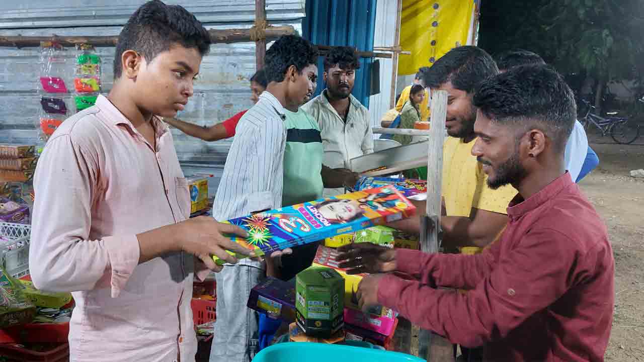 దివ్వెల దీపావళి