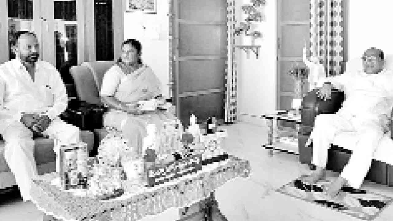 మెచ్చా గెలుపు ఖాయం.. భారీ మెజారిటీ ఇవ్వాలి