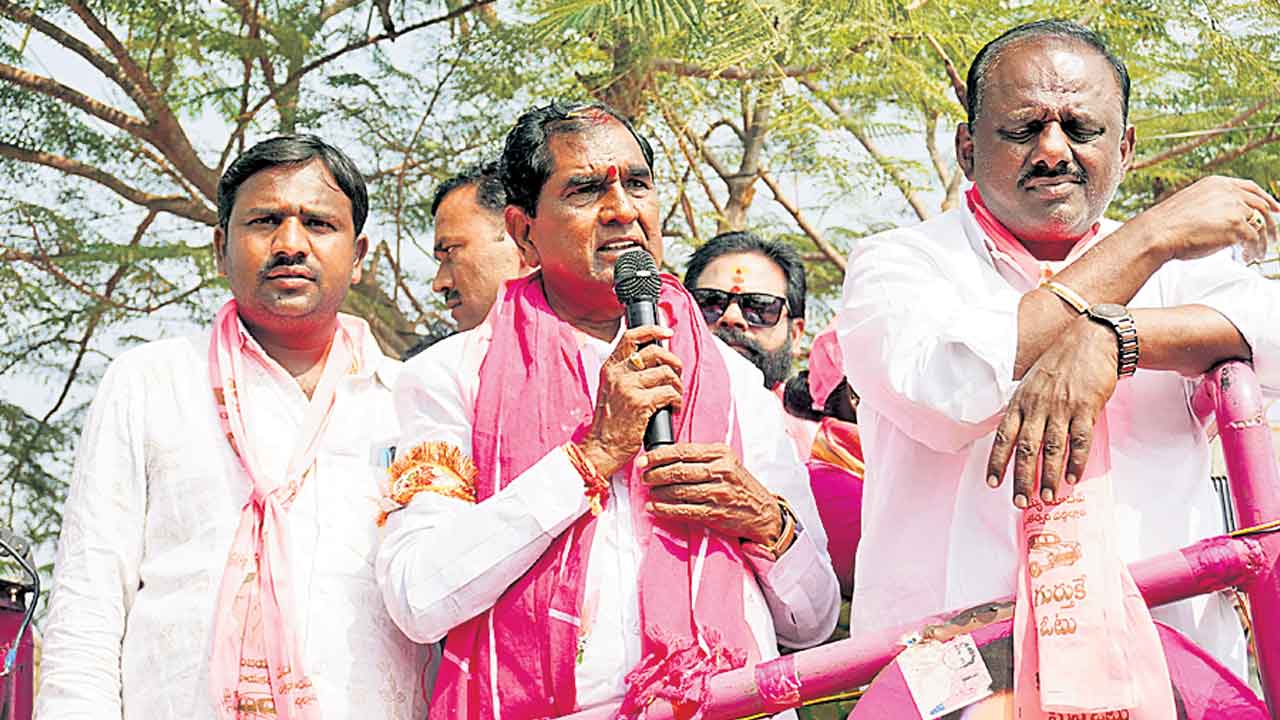 కాంగ్రెస్‌కు ఓటు వేస్తే కన్నీళ్లే