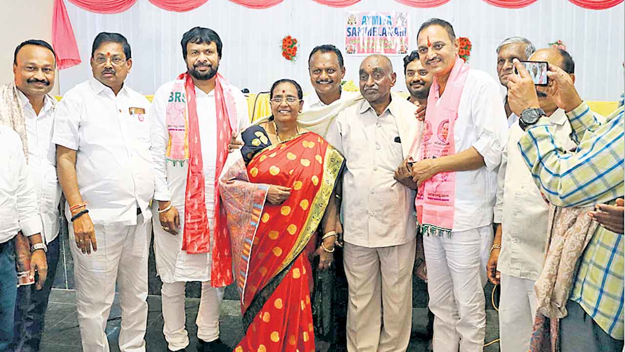 అన్ని వర్గాల సంక్షేమమే సీఎం కేసీఆర్‌ లక్ష్యం