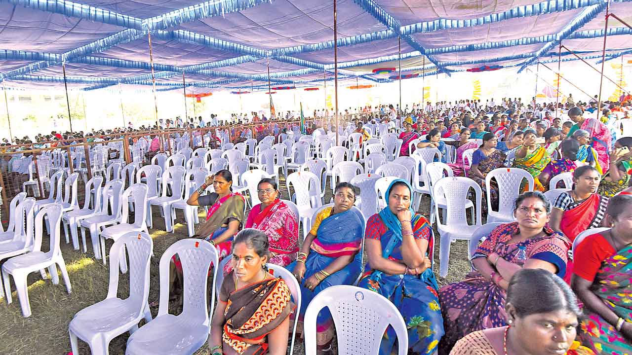 చేవెళ్లలో బీజేపీ సభ ఫ్లాప్‌