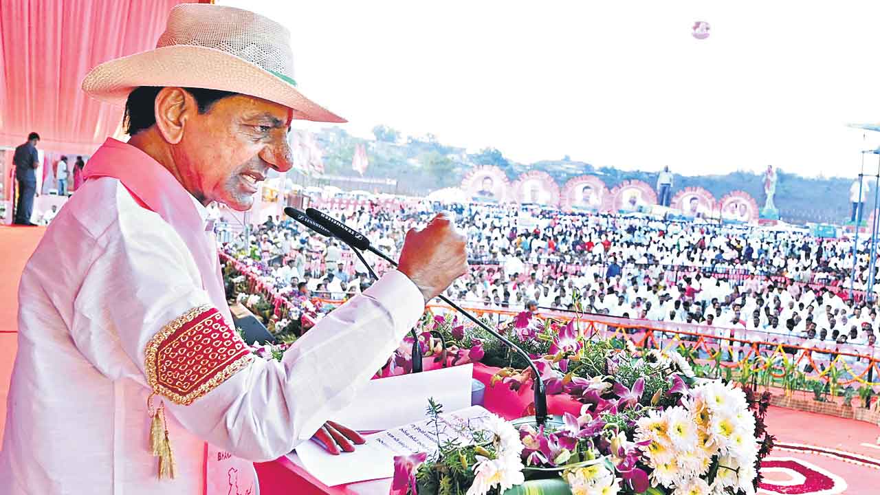 రాష్ర్టానికి కేసీఆరే రక్ష