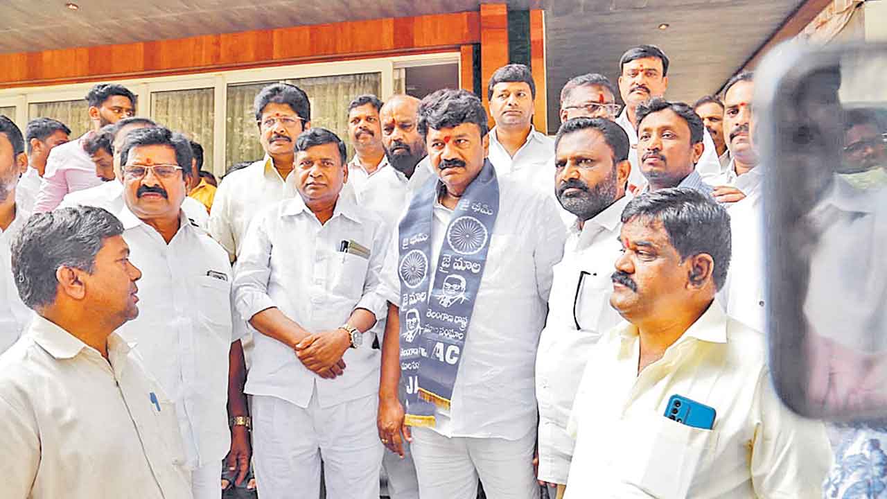 కాంగ్రెస్‌, బీజేపీల కాలం చెల్లింది