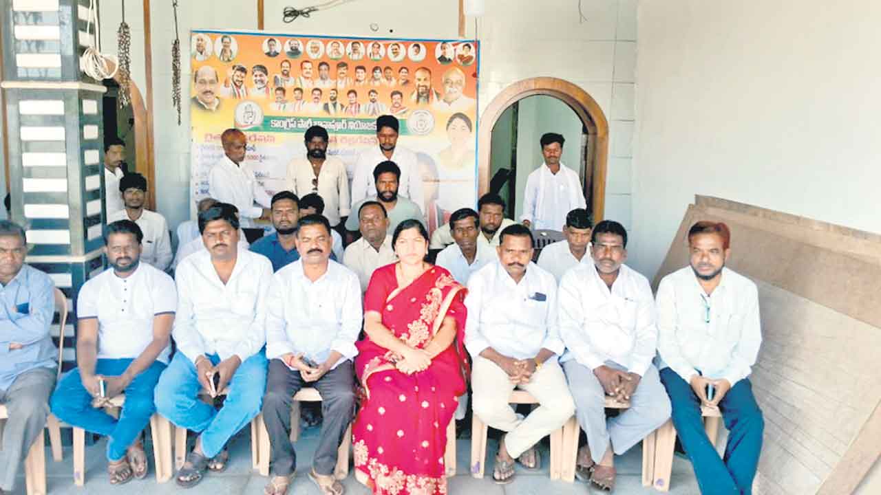 కాంగ్రెస్‌లో కల్లోలం