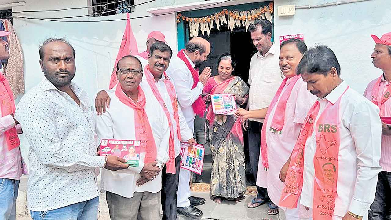 లాస్యనందితను గెలిపించుకుంటాం