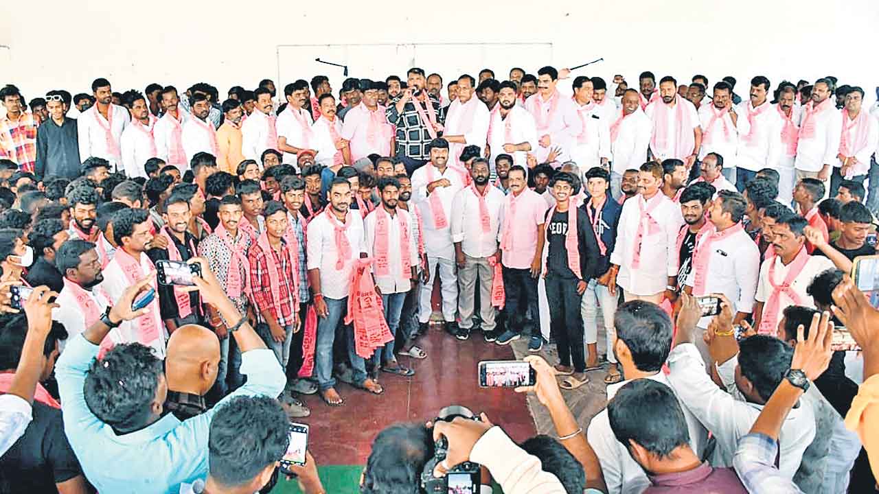 సంక్షేమం.. అభివృద్ధికే జై