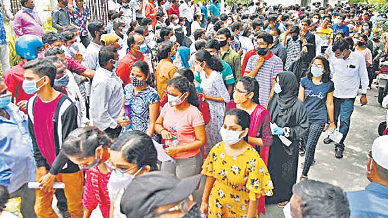 నిర్మాణ సమయమిది,అలసత్వం వద్దు