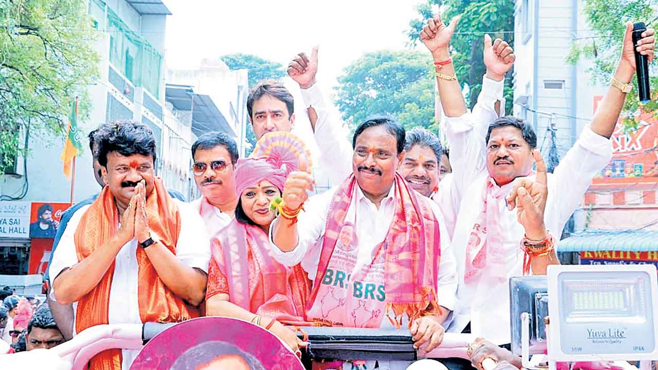 దానంకు జన నీరాజనం