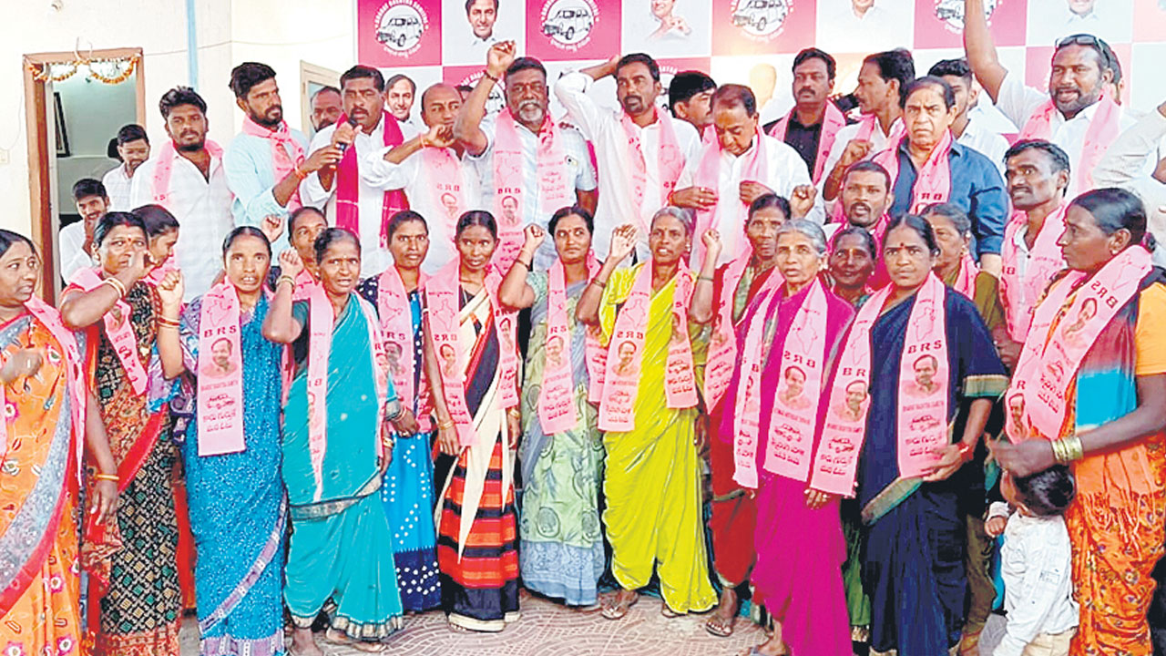 ఊరూరా బీఆర్‌ఎస్‌