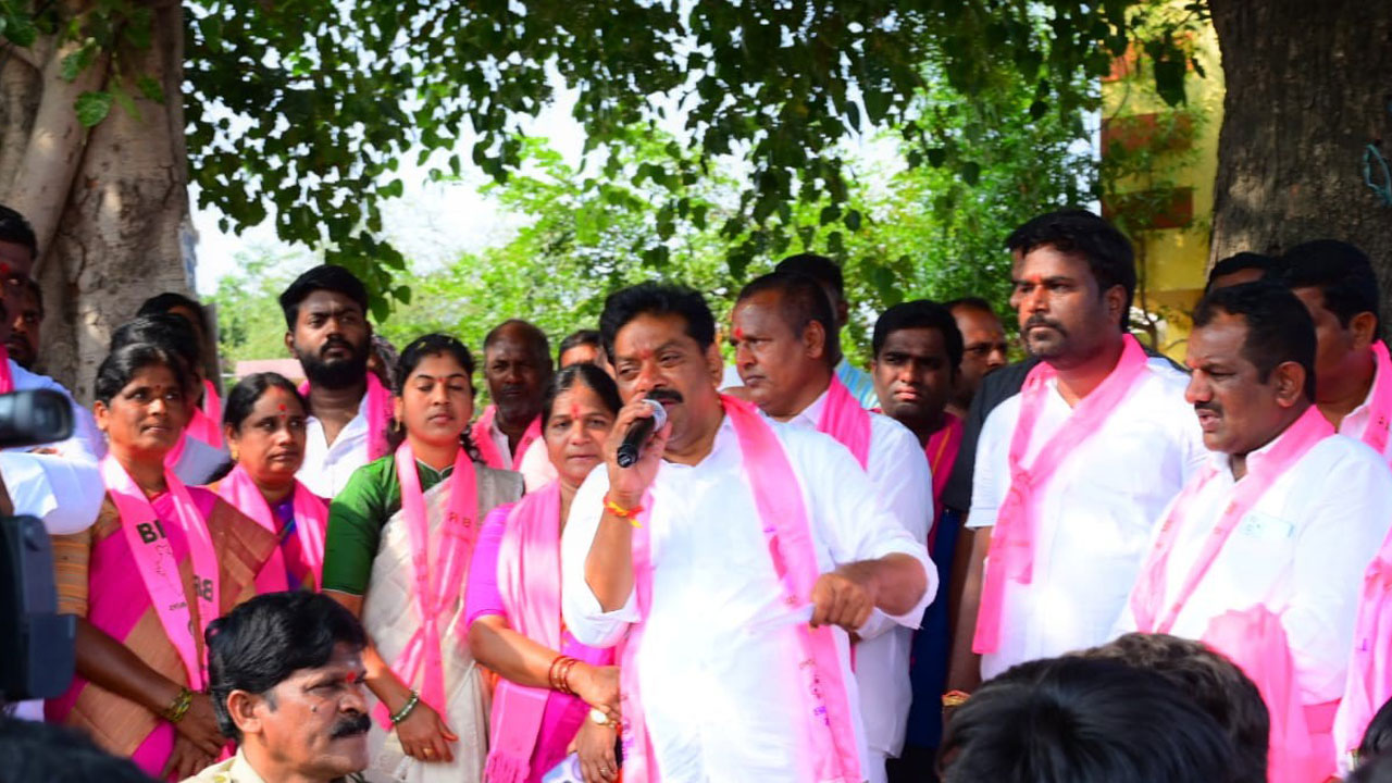 ప్రజా సంక్షేమం పట్టదు