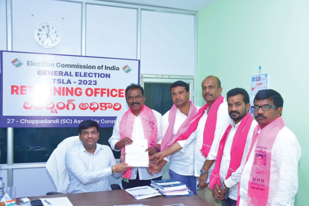 నామినేషన్ల పండుగ