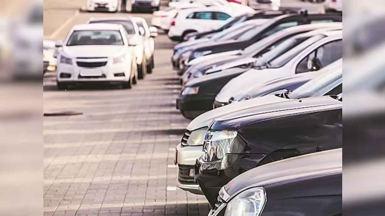 వాహన అమ్మకాల్లో క్షీణత