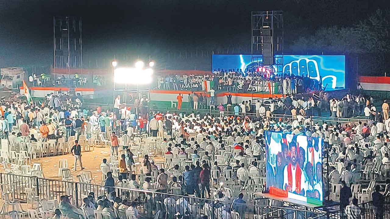 Telangana | ఢిల్లీ నేతల ఫ్లాప్‌ షో.. జనాలు లేక వెలవెలబోతున్న కాంగ్రెస్‌, బీజేపీ సభలు
