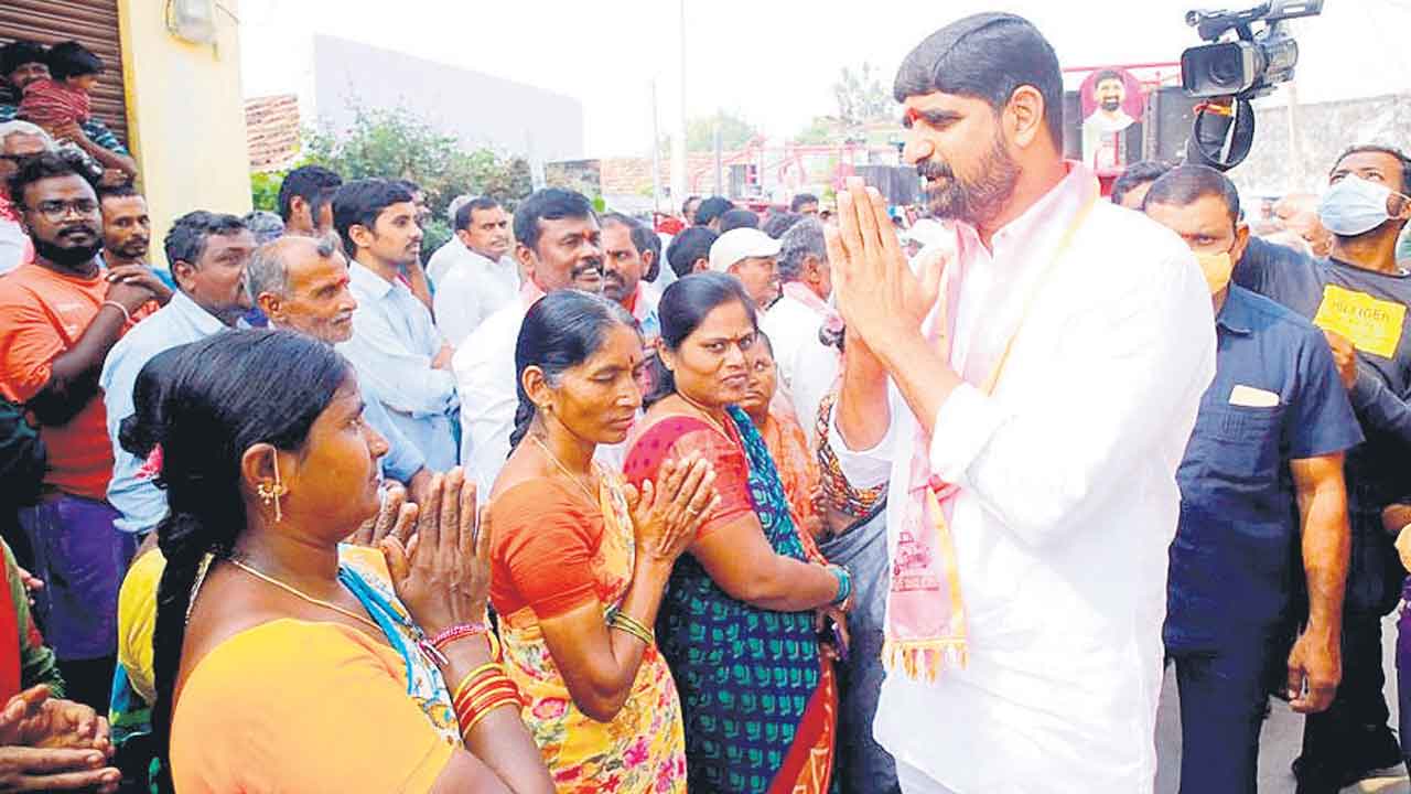 ఆశీర్వదిస్తే మరింత అభివృద్ధి చేస్తా