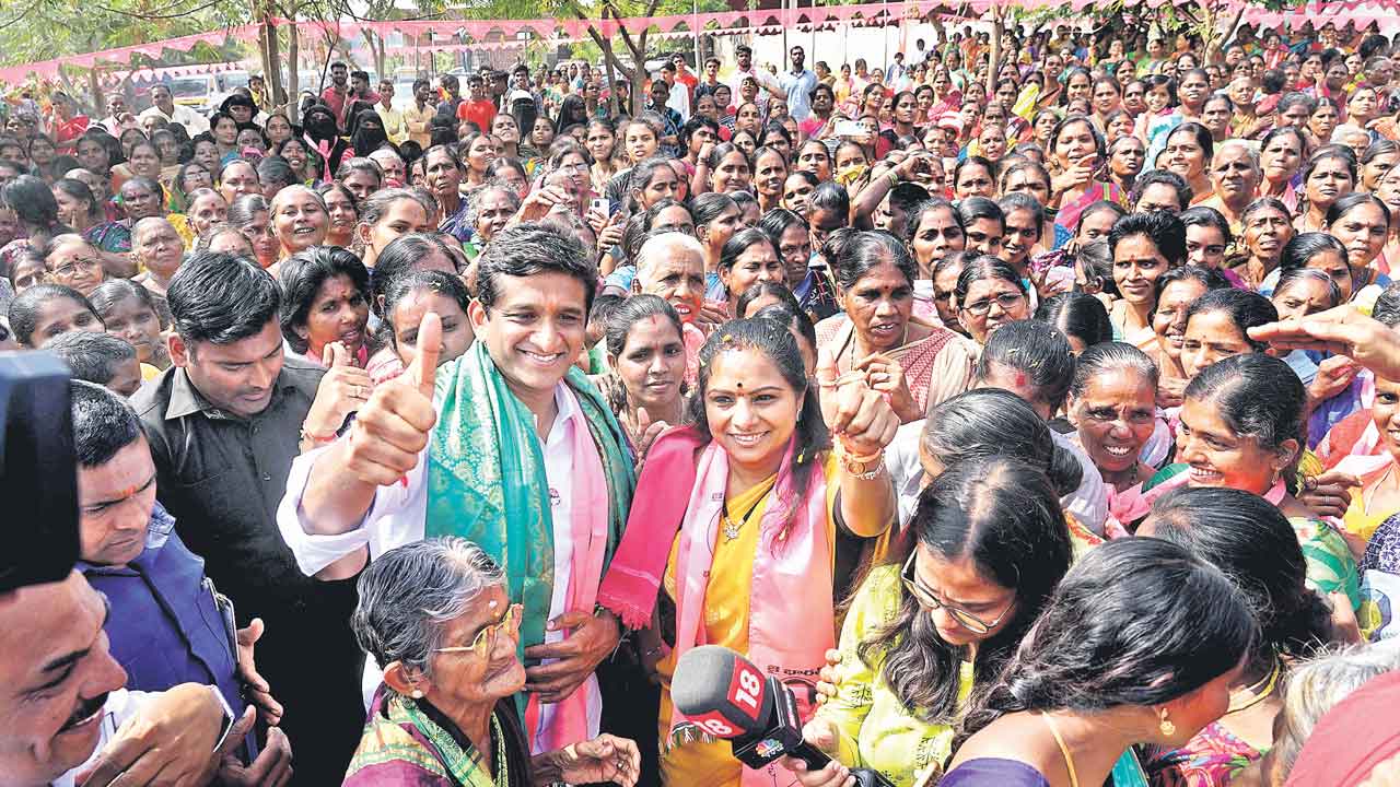 ఎన్నికలప్పుడే కాంగ్రెసోళ్లు కనిపిస్తరు