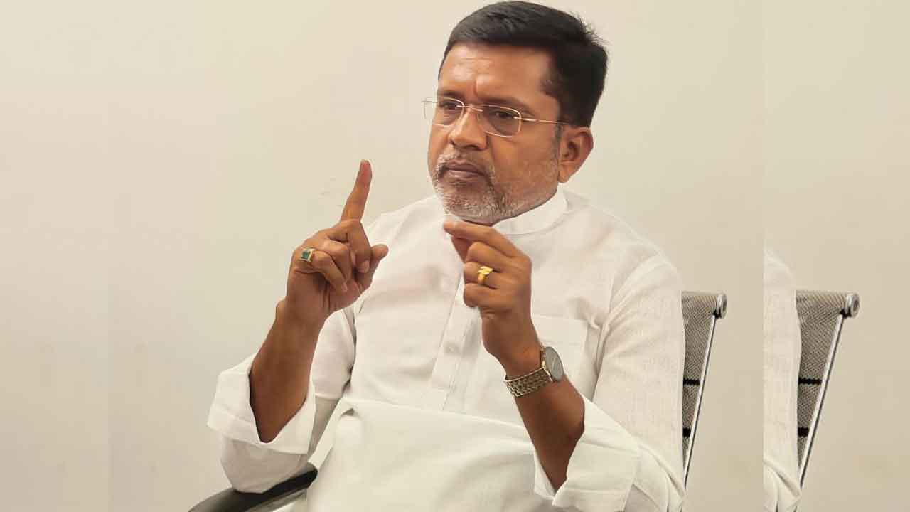 నేను బీసీ బిడ్డను..మీ సేవకుడిని