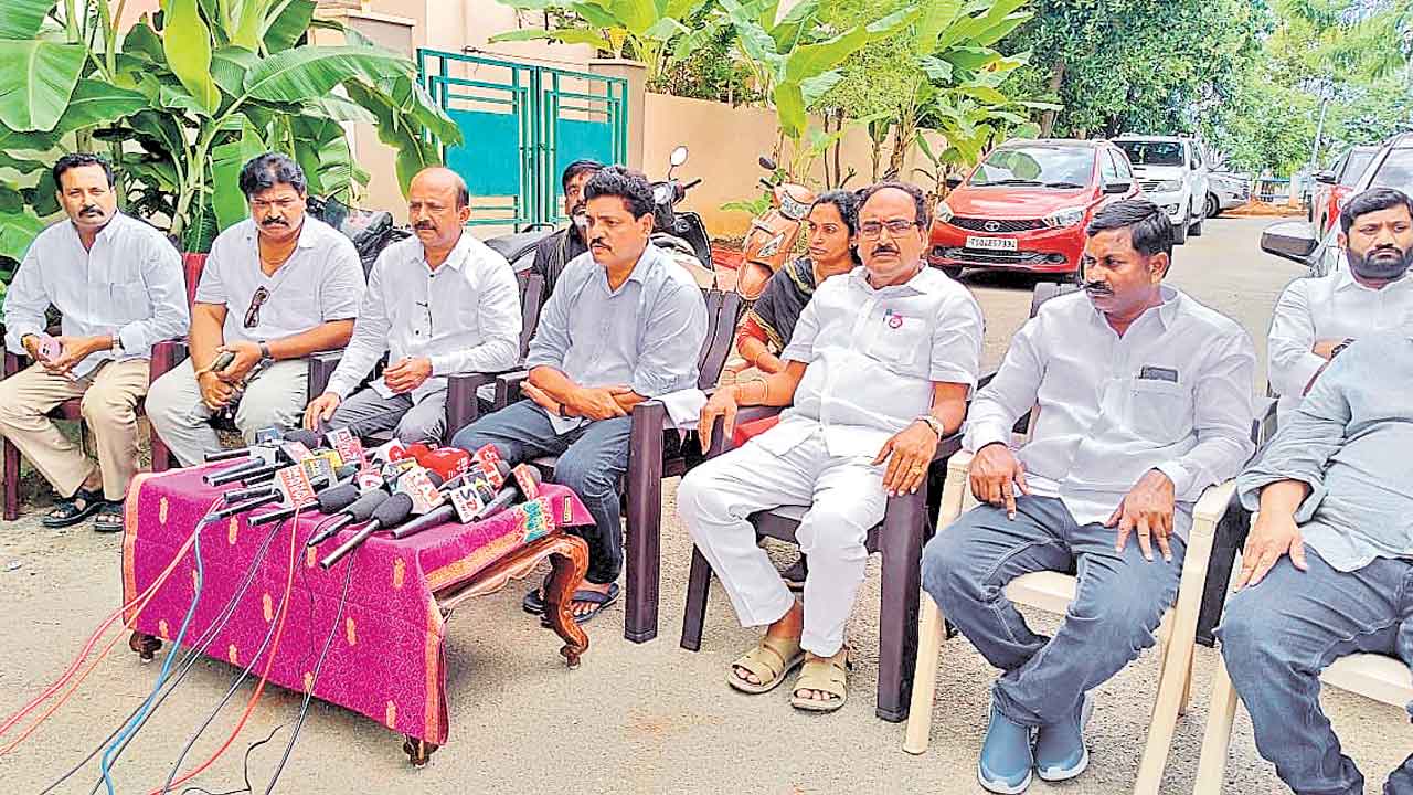 Tummala | నన్ను చంపేందుకు తుమ్మల కుట్ర.. విశ్రాంత పోలీస్‌ అధికారి సంచలన ఆరోపణ