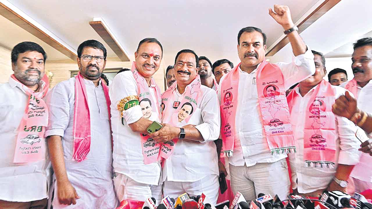 బీఆర్‌ఎస్‌ అభ్యర్థి బండారికి బేతి మద్దతు