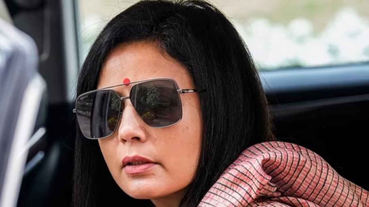 దుబాయ్‌ నుంచి 47 సార్లు లాగిన్‌! 