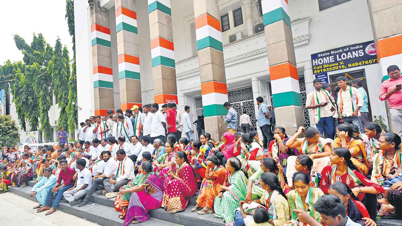 Gandhi Bhavan | కాంగ్రెస్‌ క్యాడర్ కొట్లాటలకు అడ్డాగా గాంధీభవన్‌.. ఎన్నిసార్లు దాడులు చేశారో తెలుసా.. ఇదిగో లిస్ట్‌!