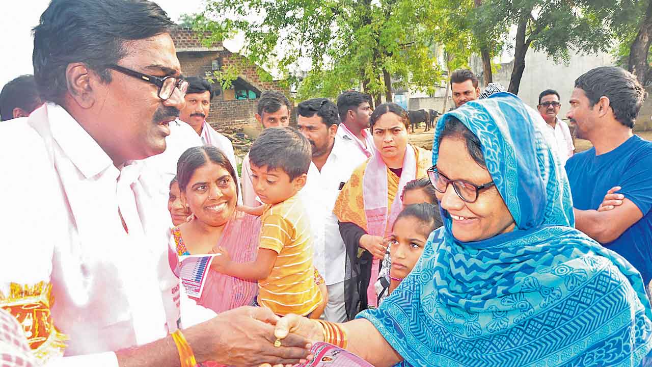 కాంగ్రెస్‌తోనే తెలంగాణ వెనుకబాటు