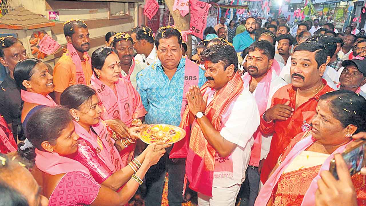 స్థిరమైన ప్రభుత్వం దృఢమైన నాయకత్వం