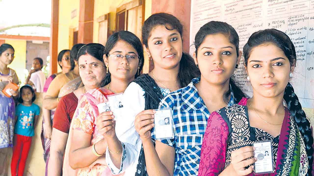 13 నియోజకవర్గాలు..31,80,821 మంది ఓటర్లు