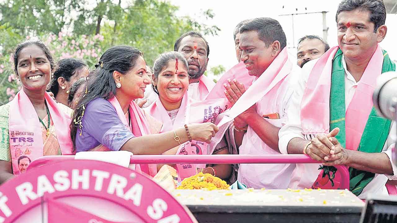 అమిత్‌షా.. జుమ్లా బాద్‌షా