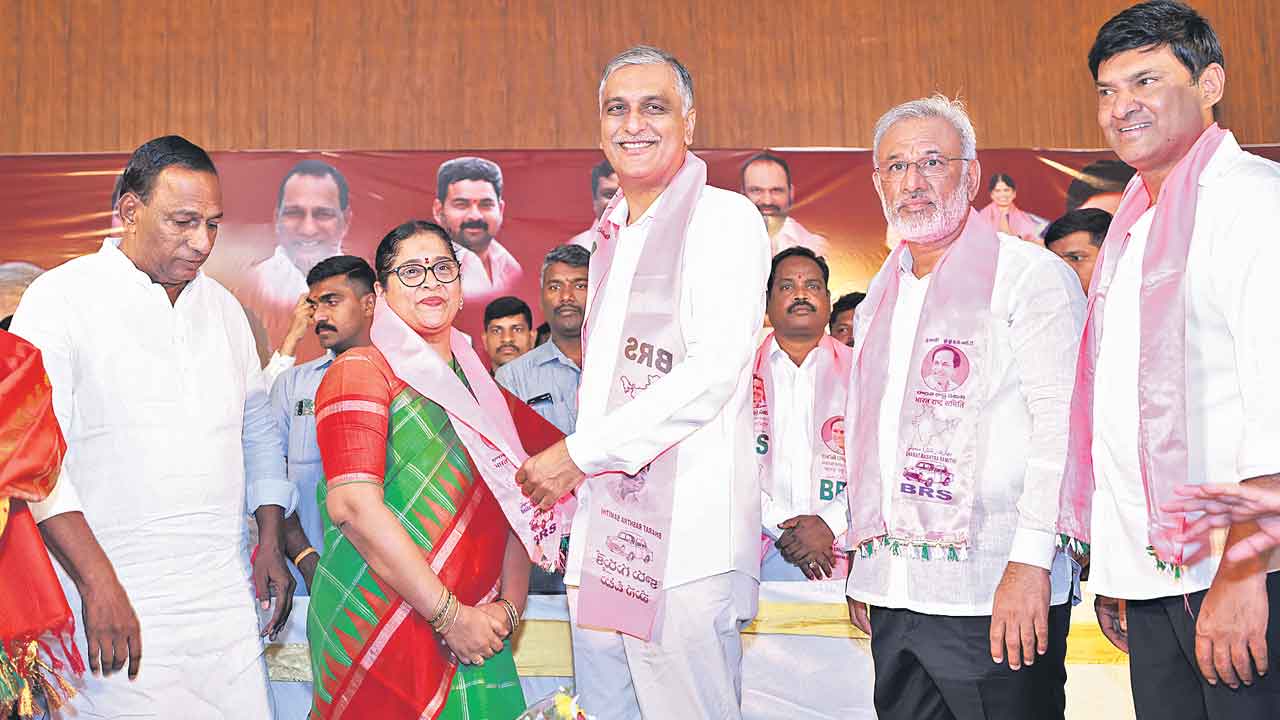 Harish Rao | మల్కాజిగిరిలో మంచితనానికి, రౌడీయిజానికి మధ్య పోటీ.. మ‌త‌క‌ల్లోలాల కాంగ్రెస్‌కు ఓటుతో బుద్ధి చెప్పండి : మంత్రి హ‌రీశ్‌రావు