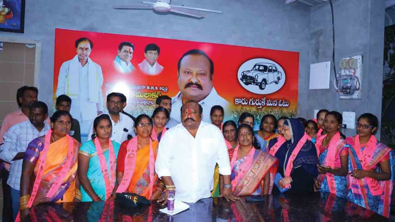 బీఆర్‌ఎస్‌తోనే యువతకు భవిష్యత్‌