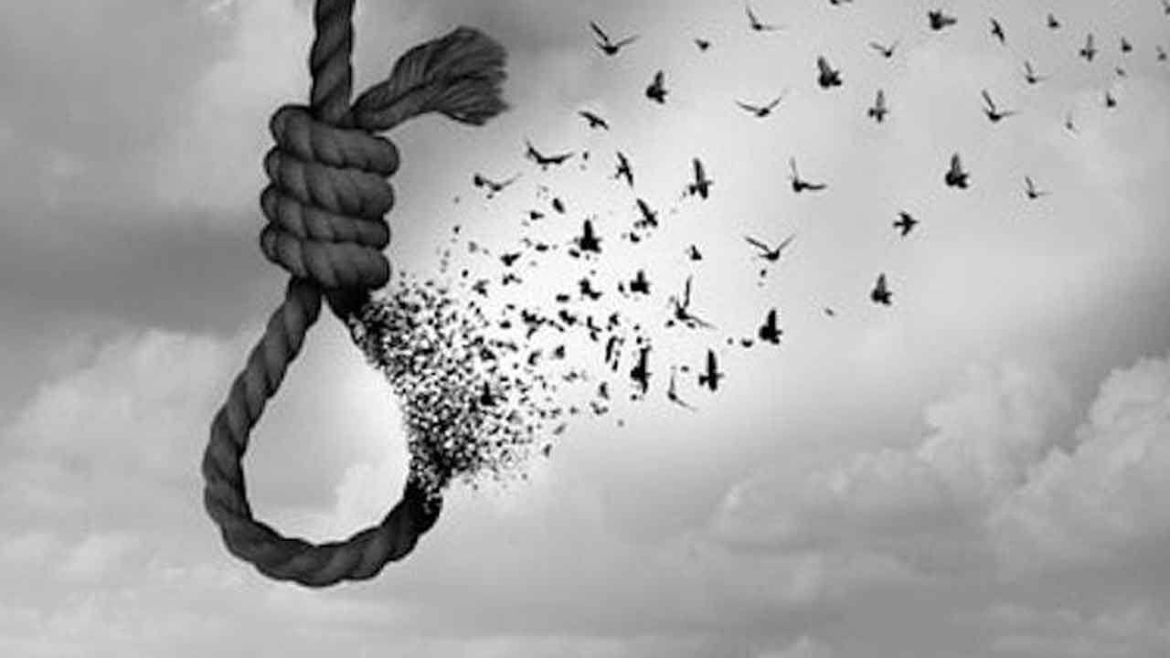 Karnataka | కర్ణాటకలో అన్నదాత ఆత్మఘోష.. కాంగ్రెస్‌ అధికారంలోకి వచ్చాకే 300 మంది సూసైడ్‌