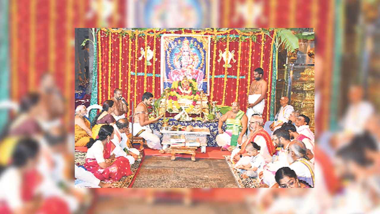 గుట్టలో నేటి నుంచి కార్తీక మాసోత్సవాలు