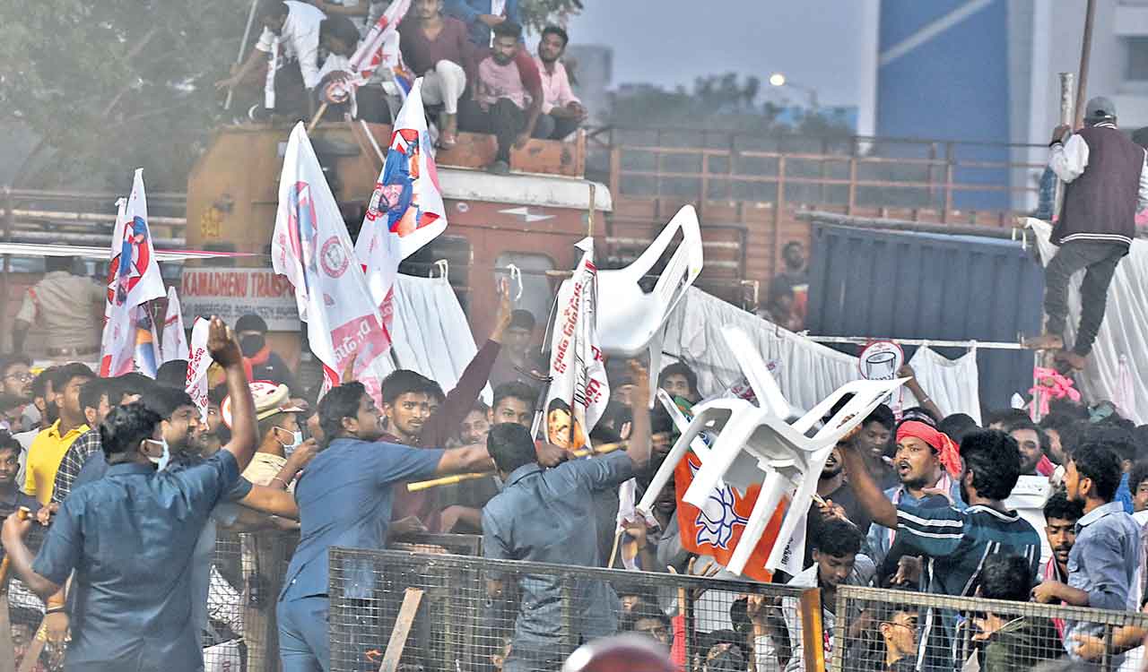 కూకట్‌పల్లిలో బీజేపీ సభ అట్టర్‌ఫ్లాప్‌