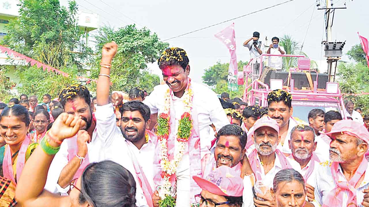 కాంగ్రెస్‌ను నమ్మితే కష్టాలు తప్పవు