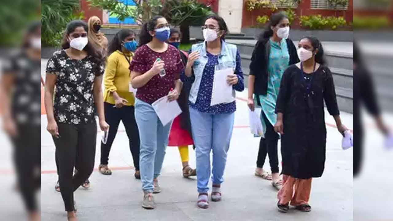 భారత విద్యార్థులకు రష్యా స్కాలర్‌షిప్స్‌