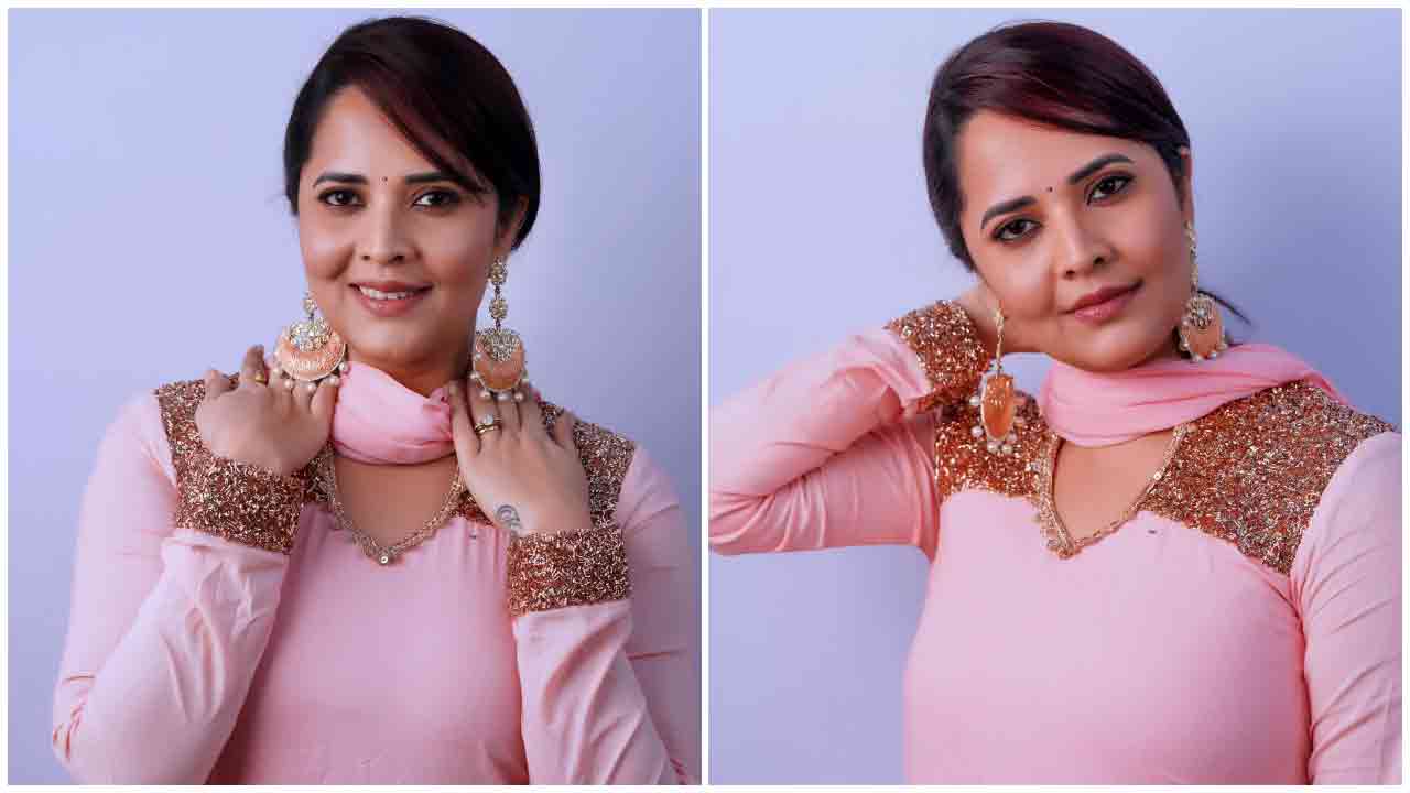 Anasuya Bharadwaj | కాటుక కన్నులతో కవ్విస్తున్న అనసూయ భరద్వాజ్..