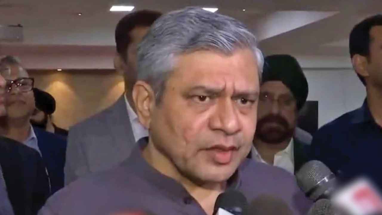 డీప్‌ఫేక్‌ సమస్యపై త్వరలో కేంద్రం సమావేశం