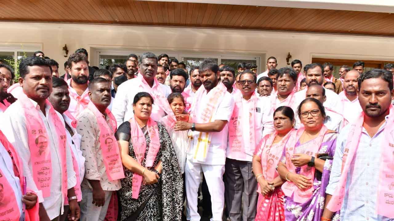 Minister Srinivas Goud | బీఆర్‌ఎస్‌లోకి చేరికల జోరు.. రాష్ట్రంలో ఖాళీ అవుతున్న ప్రతిపక్షాలు  : మంత్రి శ్రీనివాస్‌ గౌడ్‌