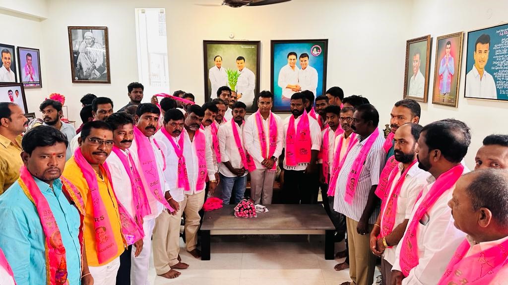 Brs Candidates Campaigning At Telangana