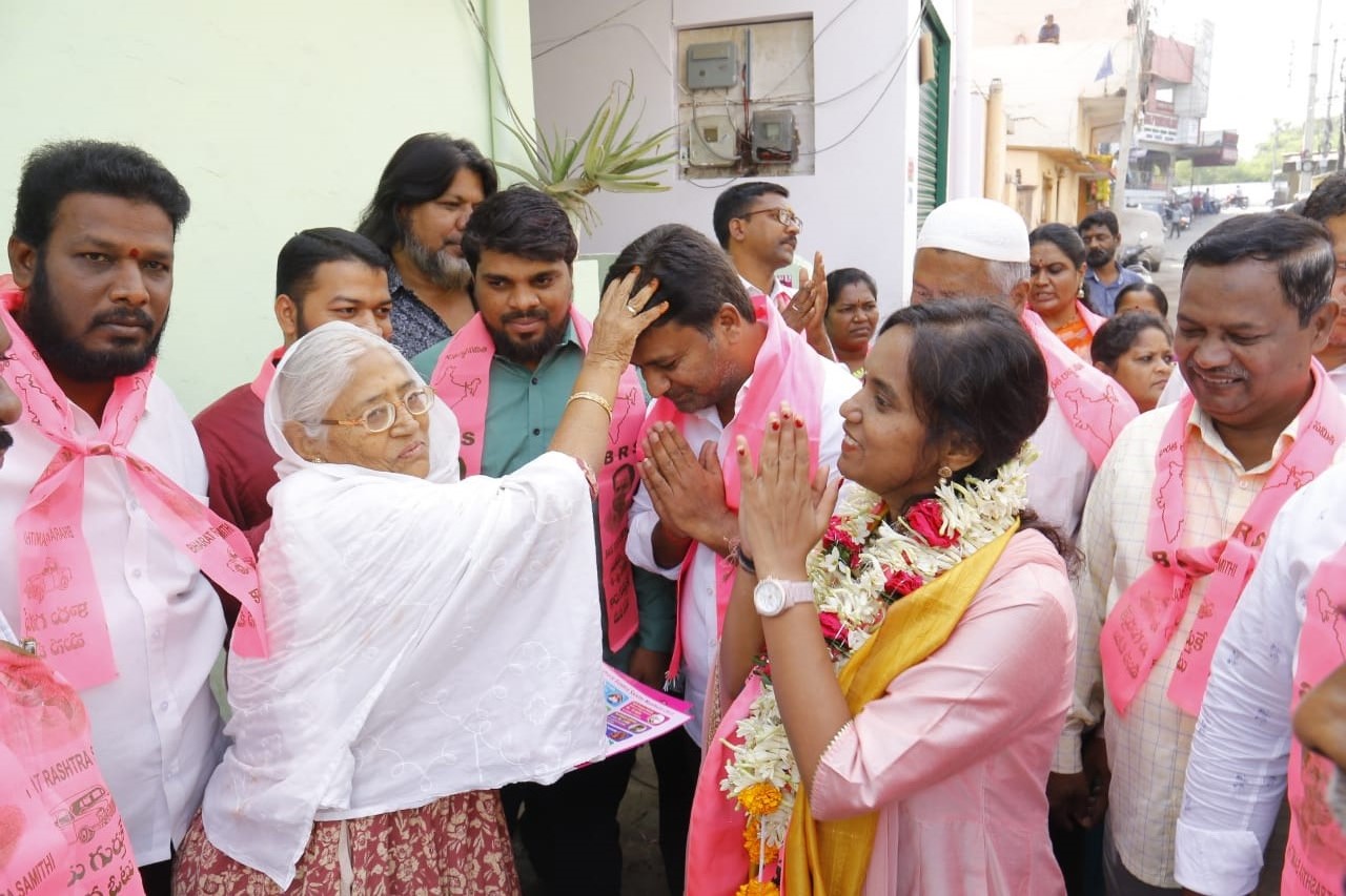 Brs Candidates Campaigning At Telangana